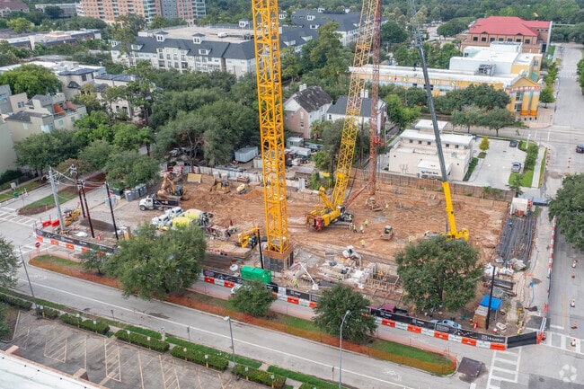 Construction: Aug 2022 - Forme