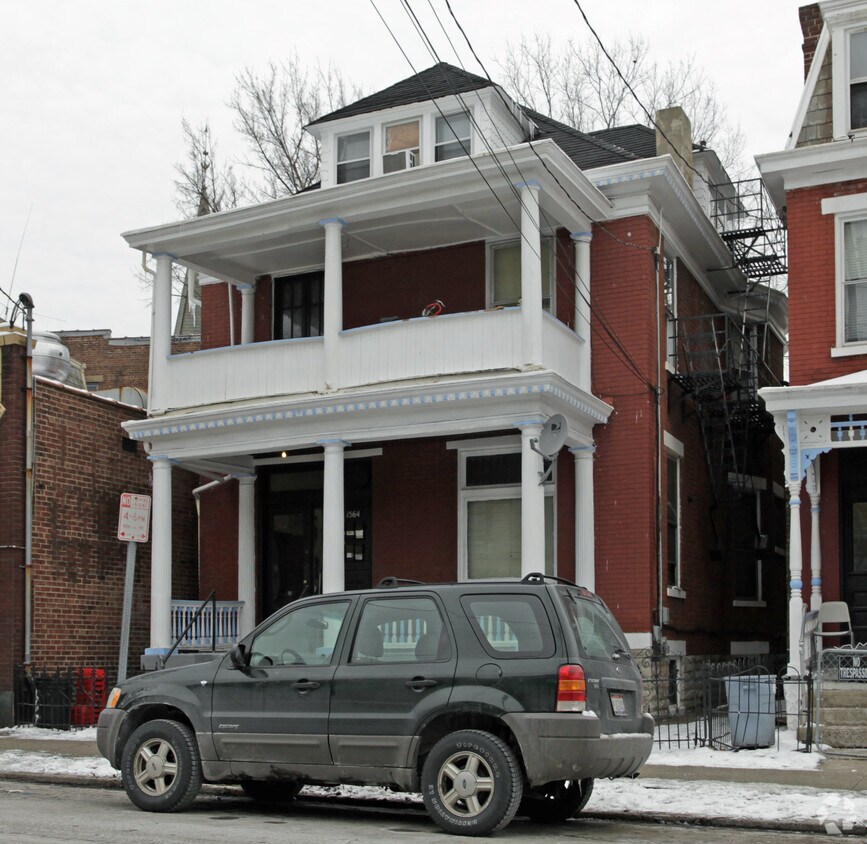 1564 Chase Ave, Cincinnati, OH 45223 Apartments in Cincinnati, OH