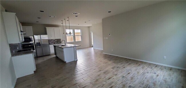 Foto del edificio - 382 Delta Crst