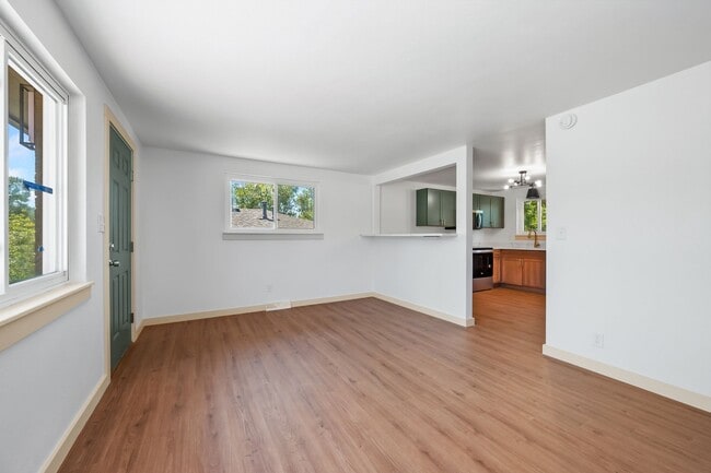Building Photo - 1641 Lashley St