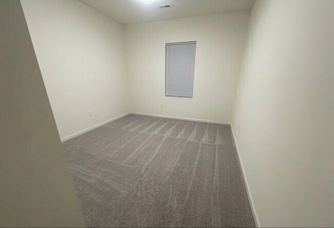 Foto del edificio - 960 Rift Vly Dr