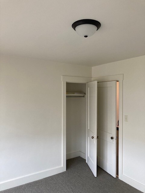 Foto del edificio - 107 Montrose Ave
