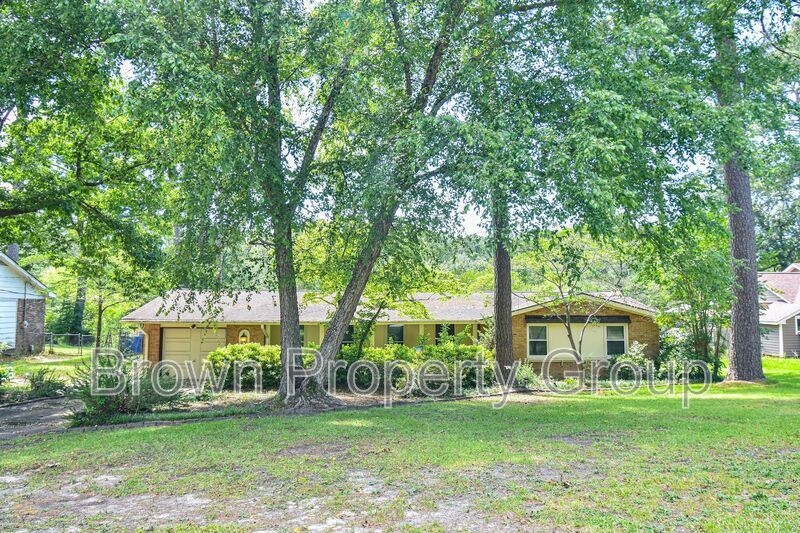 Foto principal - 5115 Lake Valley Dr
