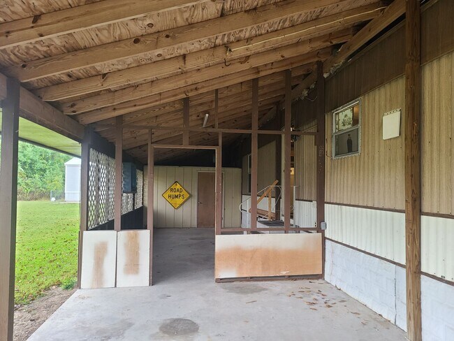 Building Photo - Great 2/2 Mobile Home in Westlake!