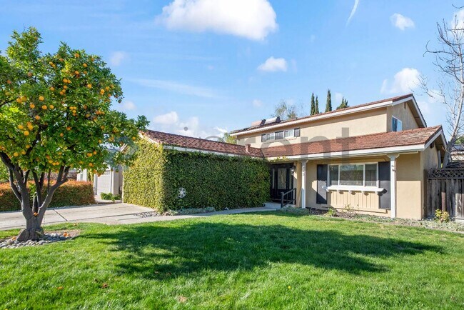 Foto del edificio - 743 Shawnee Ln