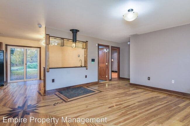 Building Photo - 2 br, 1 bath House - 989 Holmes Road