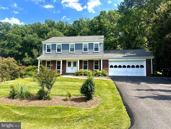 Foto del edificio - 1213 Forestville Dr