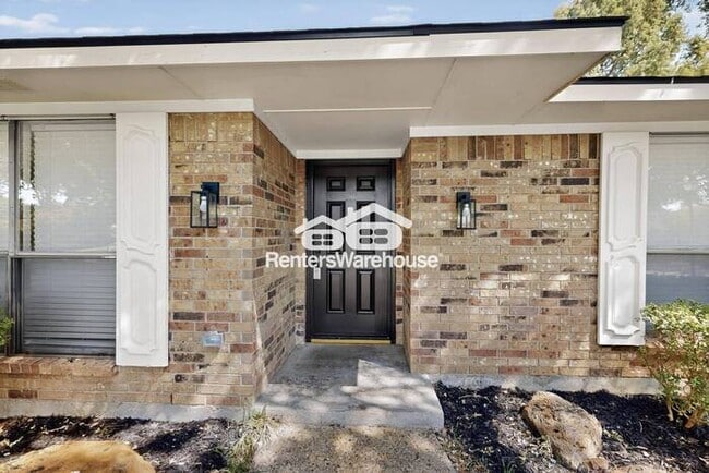 Building Photo - Completely Refreshed Plano Home Ready for ...