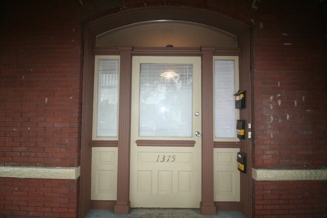 Foto del edificio - 1375 Myrtle Ave