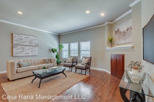 Building Photo - 2800 Lubbock Ave