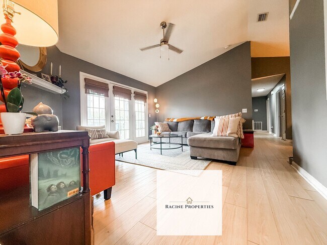 Foto del edificio - 605 Pelham Square Way