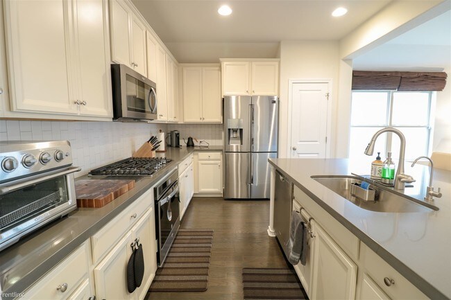 Building Photo - 11825 Carrizo Springs Path