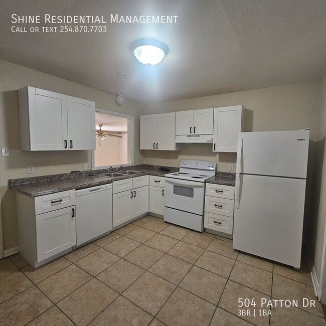 Building Photo - 504 Patton Dr