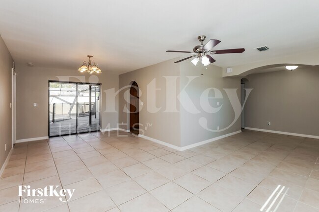 Foto del edificio - 241 SW 32nd Terrace