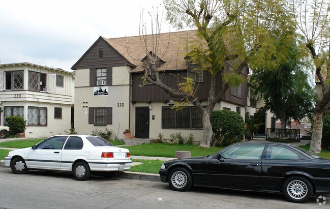 Building Photo - 236-236 S Harvard Blvd