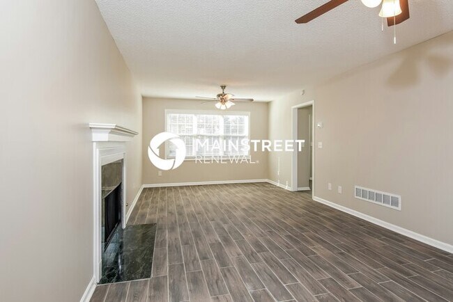 Foto del edificio - 3 Bedroom Pet-Friendly Home in AUSTELL, GA with Main Street Renewal
