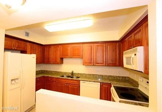 Building Photo - 101 Sidonia Ave