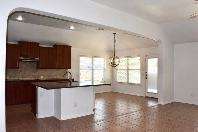Building Photo - 1001 Emory Fields Cove