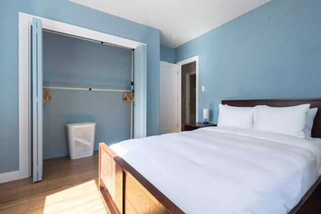 Building Photo - Maxwell Park Oasis: Charming 2-Bedroom Hom...