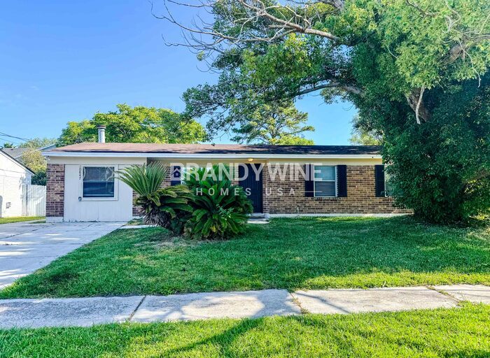Foto principal - 10847 Bahia Dr