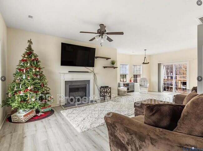Building Photo - 13542 Green Spire Ct