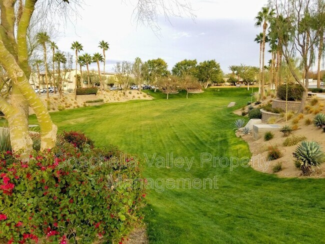 Building Photo - 140 Paseo Bravo