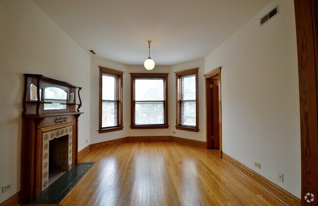 Building Photo - 1742 W Addison St