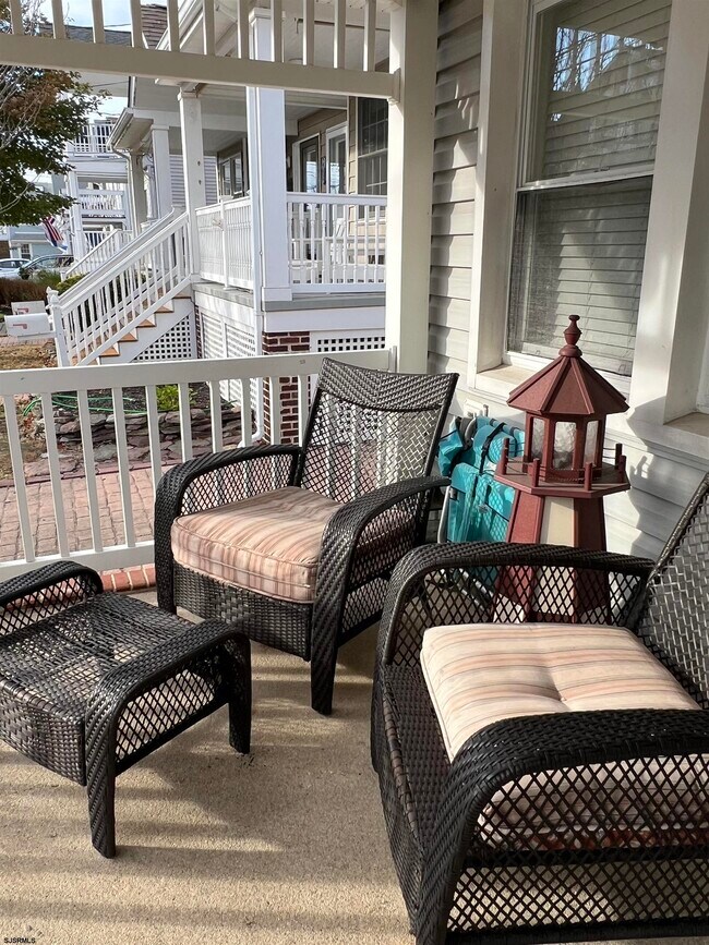 Building Photo - 111 N Monroe Ave