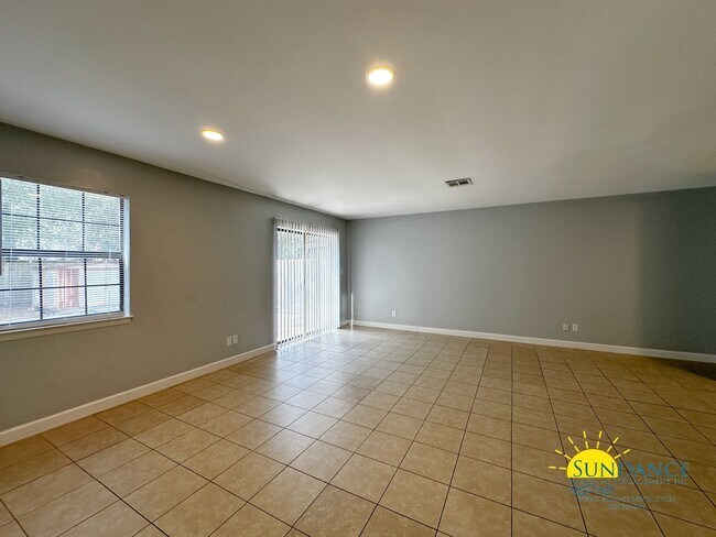 Foto del edificio - Great 2 Bedroom Unit In Fort Walton Beach;...