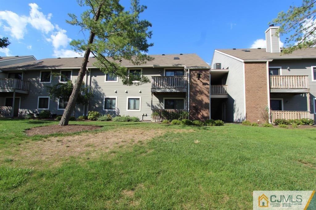Primary Photo - 208 Ravens Crest Dr