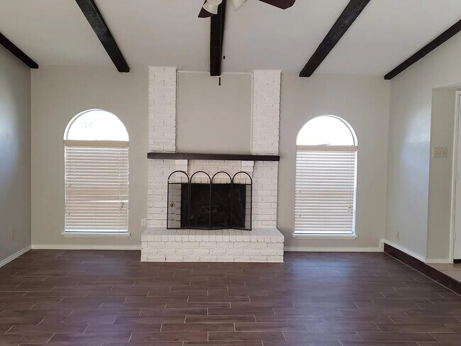 Foto del edificio - 2944 Furneaux Ln