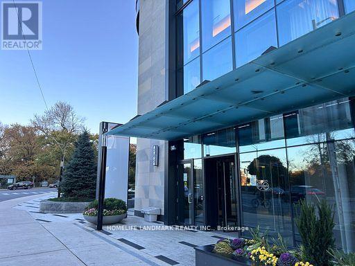 Photo principale - 585-1585 Bloor St E