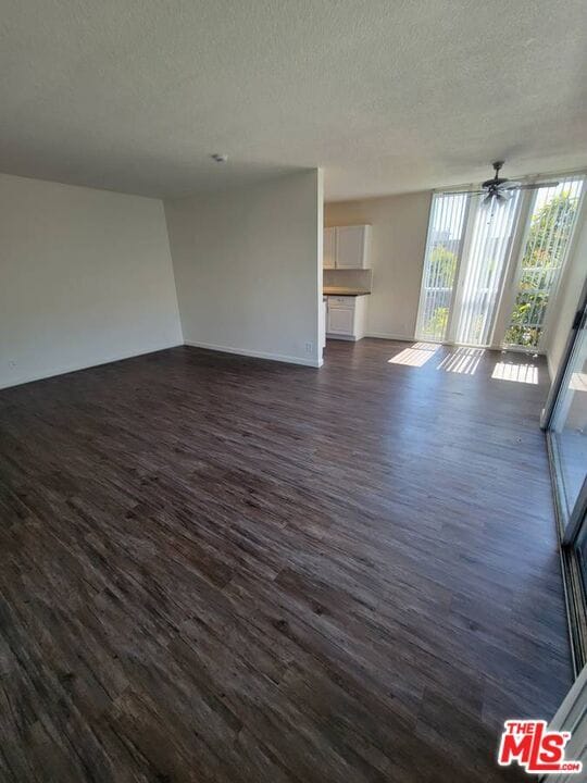 Building Photo - 3438 Mentone Ave