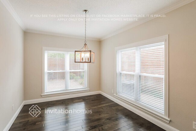 Building Photo - 18786 Vista Del Sol