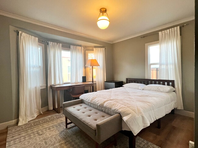 Foto del edificio - 3467 W 71st St