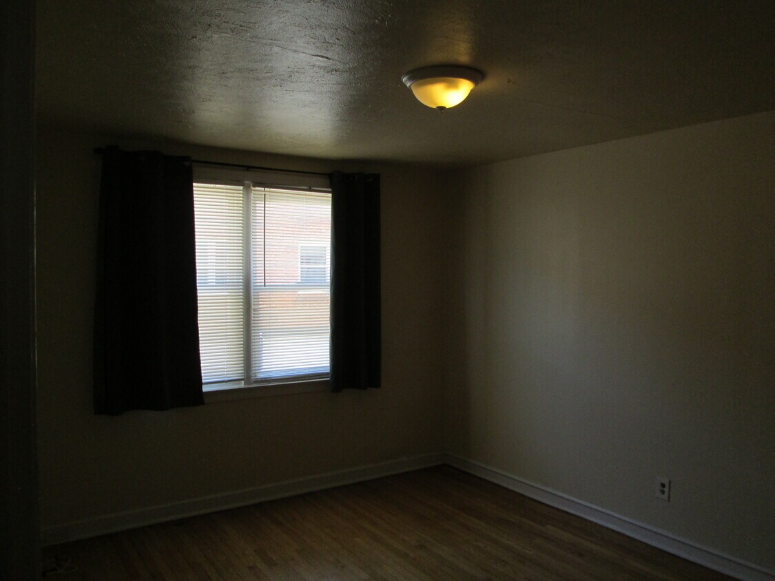 Building Photo - 6319 Morton St