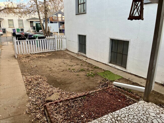 Building Photo - 4731 Vine St