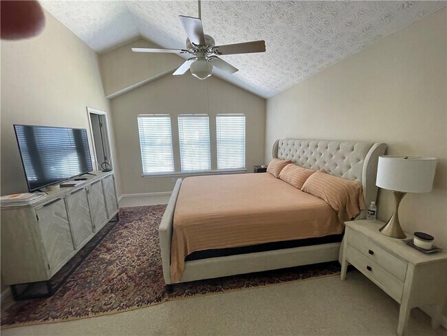 Building Photo - 3285 McClure Woods Dr