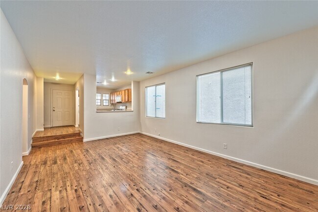 Foto del edificio - 9219 Hollander Ave