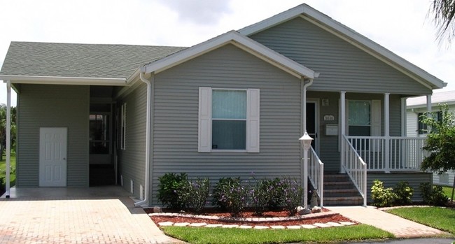 Building Photo - The Winds of St. Armands North