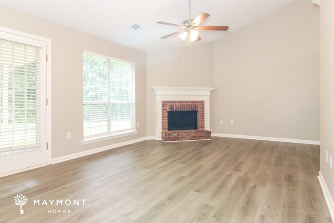 Foto del edificio - Charming Covington Home!