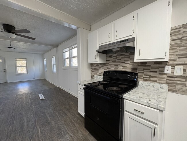 Foto del edificio - 1964 Bethel Ave