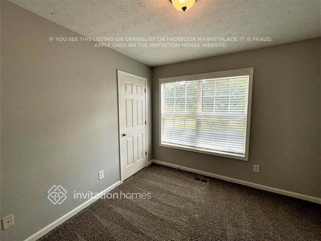 Foto del edificio - 41 Fairview Oak Pl
