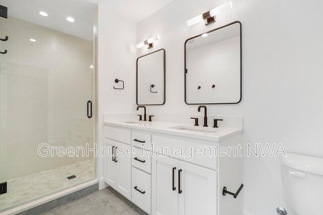Building Photo - 337 Sweetspire Ct