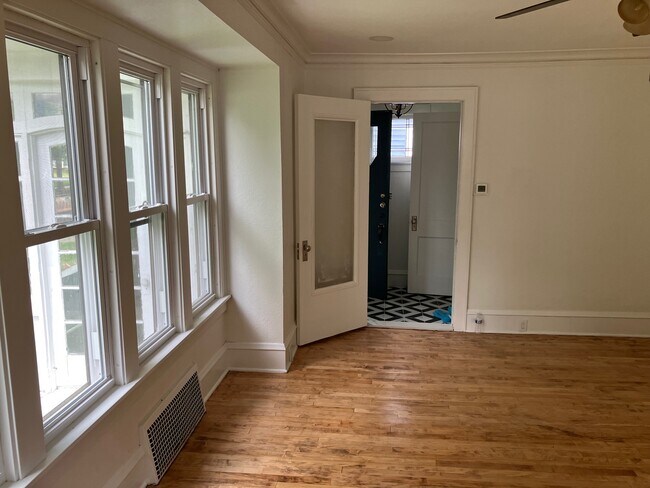 Foto del edificio - 2330 N 47th St