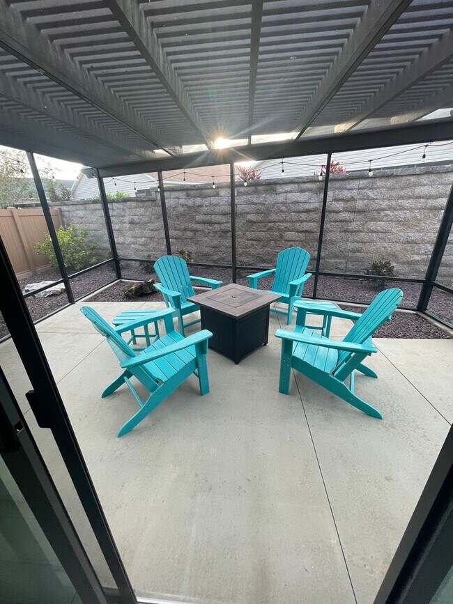 Foto del edificio - 5828 Tupelo Ter