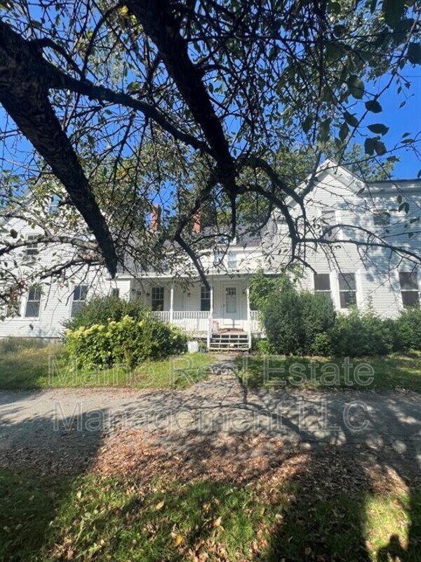 81 Main St, Orono, ME 04473 Condo for Rent in Orono, ME