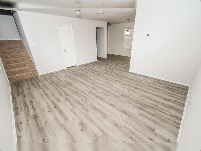Building Photo - 2326 Applewhite Mdw