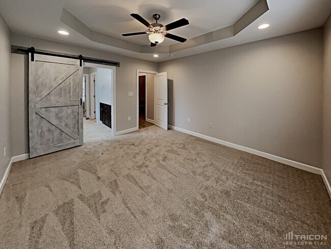Building Photo - 257 Fender Dr