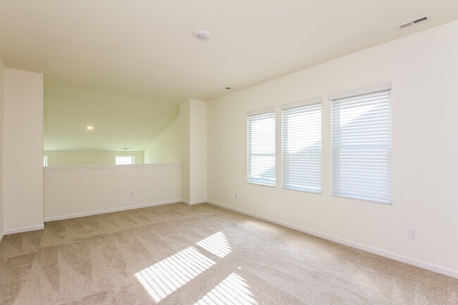 Foto del edificio - 1628 Corbett St